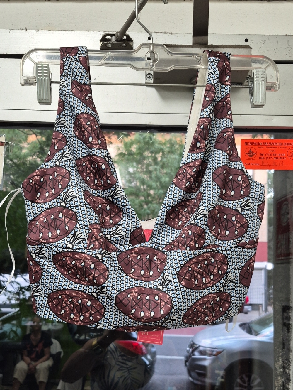 Patterned Shoulder Tote Bag in Brown and White